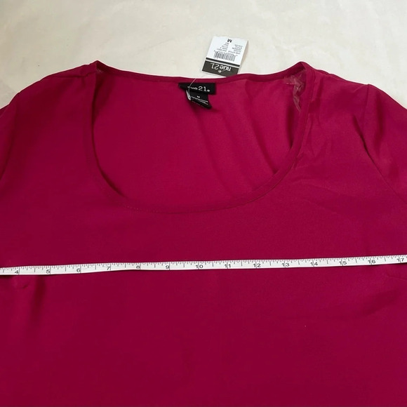 Rue 21 Women’s Ruffle Sleeve Bright Pink  Blouse - Size Medium NWT - Picture 7 of 7